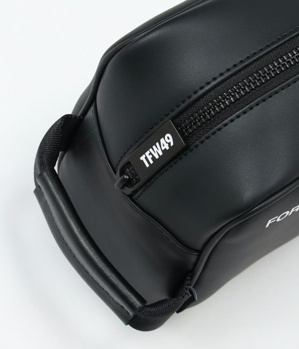 LEATHER MIDIUM POUCH