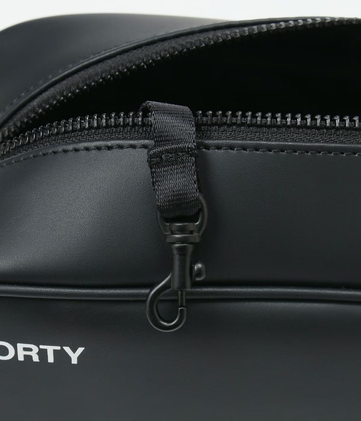 LEATHER MIDIUM POUCH