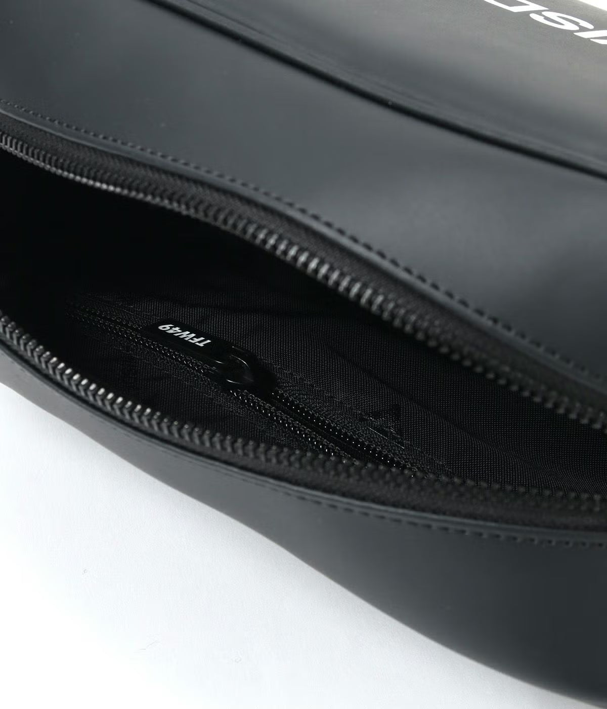LEATHER MIDIUM POUCH
