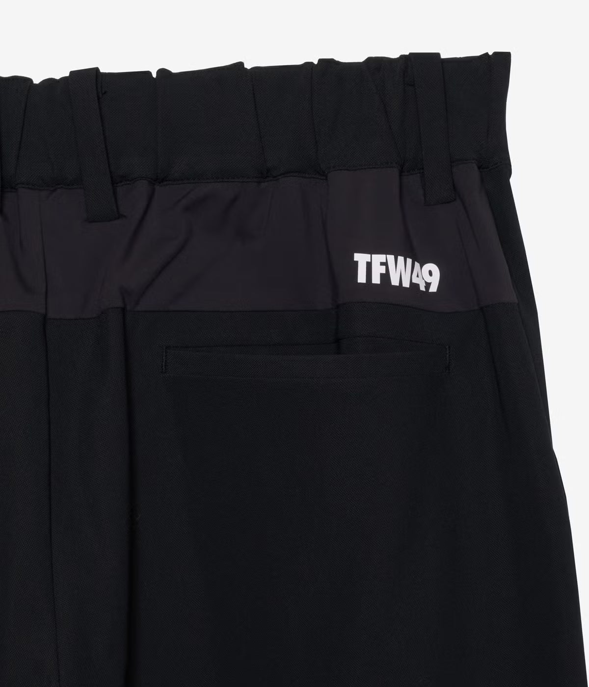 LUXURY SPORTY SHORTS