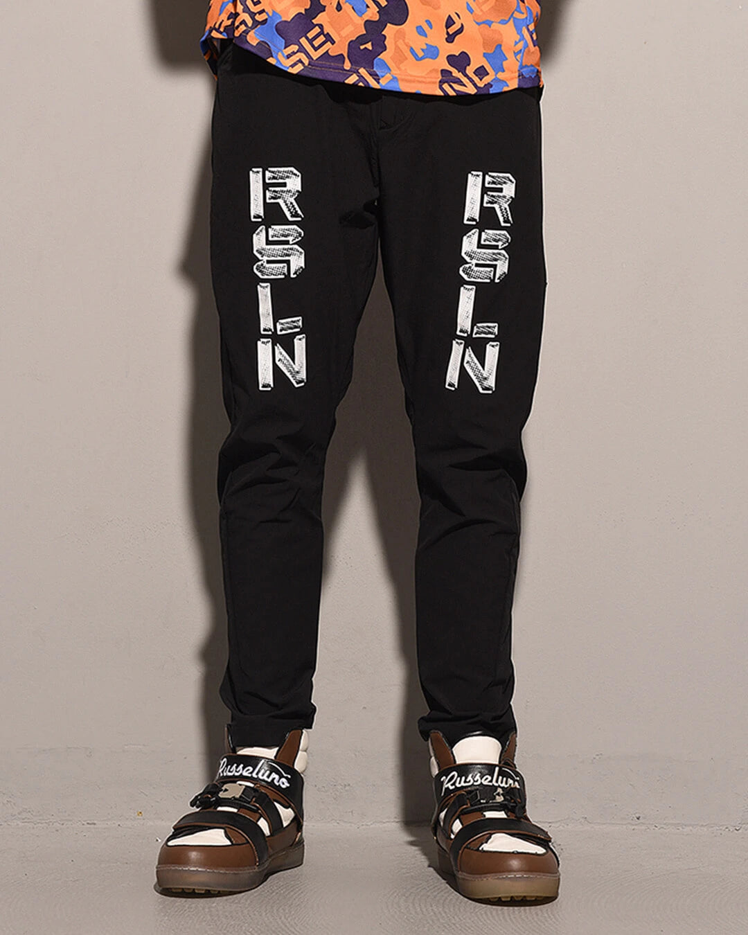 3D CUT PANTS (LOGO) 3Dカットパンツ（ロゴ）