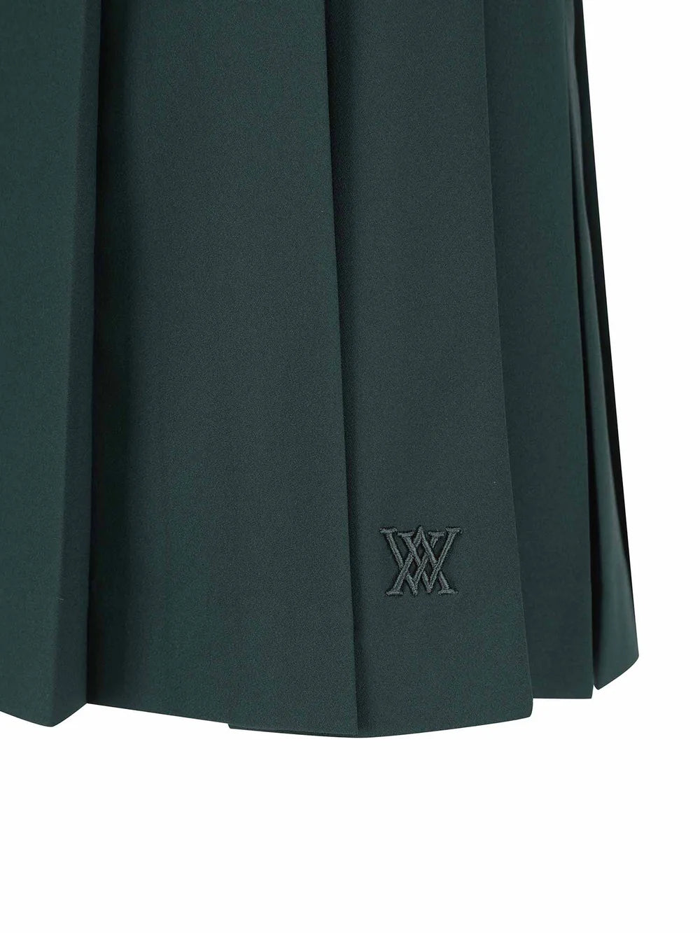 WOMEN SEASONAL PLEATS HALF PANTS