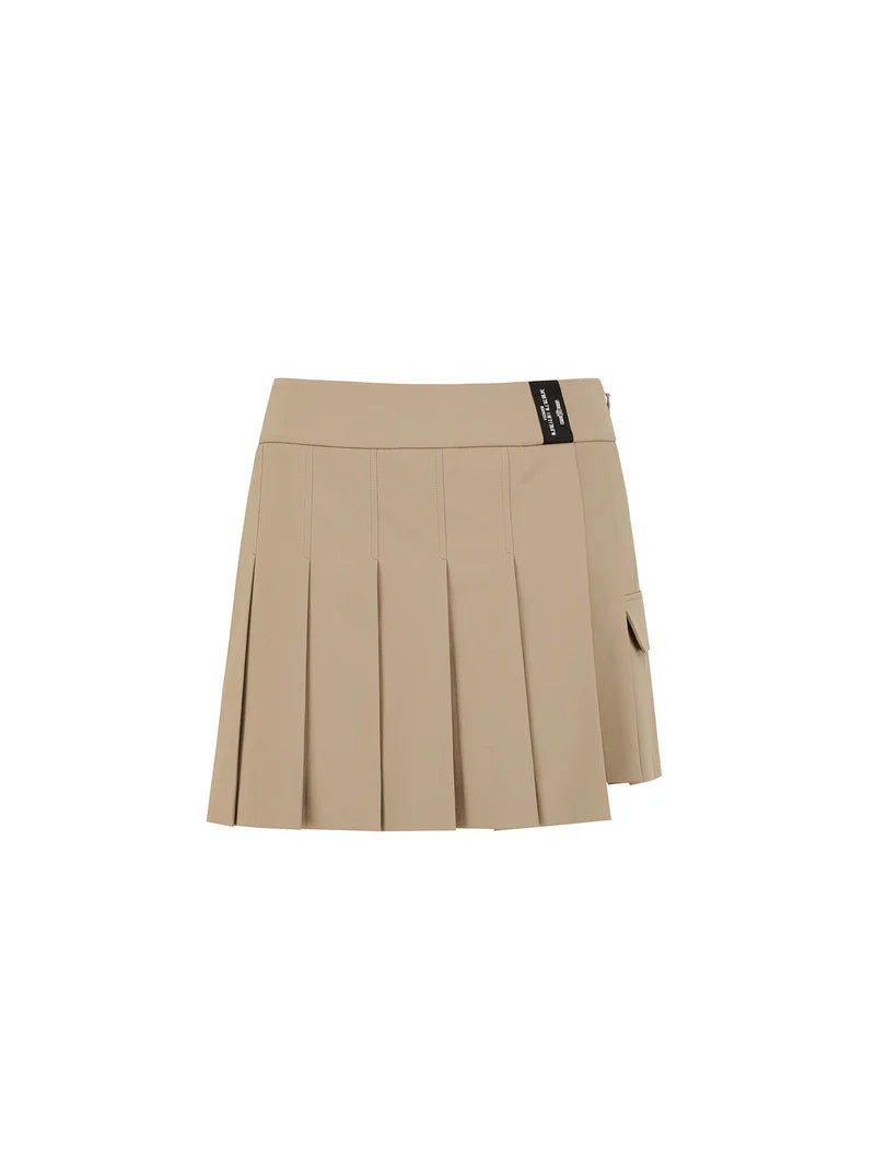 WOMEN OVER PLEATED HALF PANTS